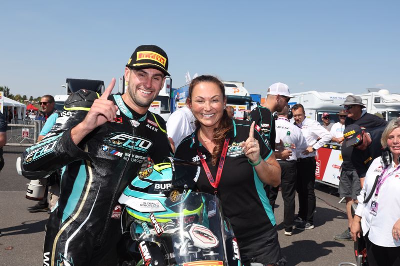 Pirelli National Superstock Championship with MotoNovo Finance: Olsen banks first win of the year