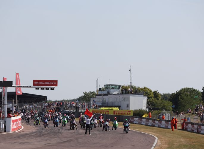 Last Season Thruxton Produced The Closest Race Finish Of The Season And The High Speed Hampshire